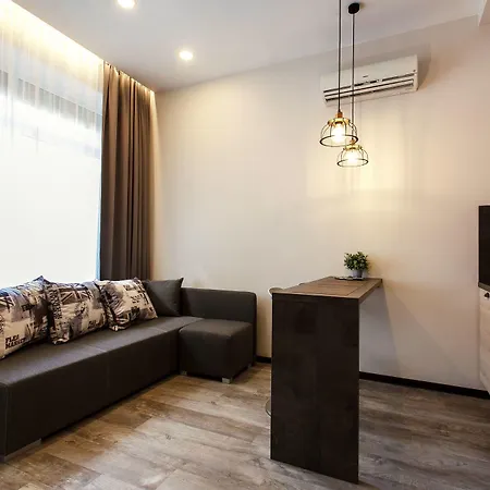 Apart-hotel Old Town Trio
