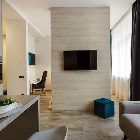 Old Town Trio Apart-hotel