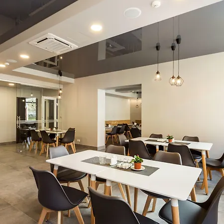 Old Town Trio Aparthotel 4*