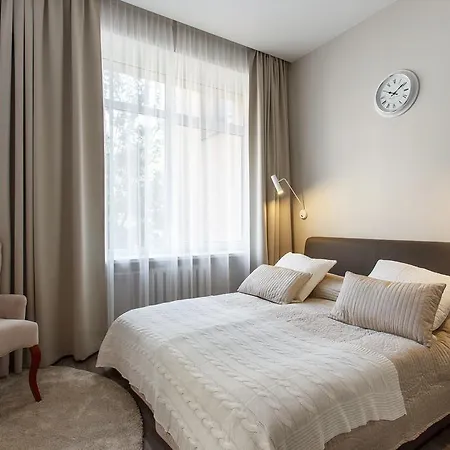 Old Town Trio Апарт-отель Вильнюс