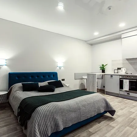 Old Town Trio Апарт-отель