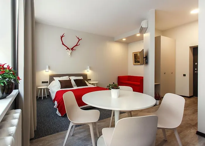 Old Town Trio Hotel apartamentowy 4*