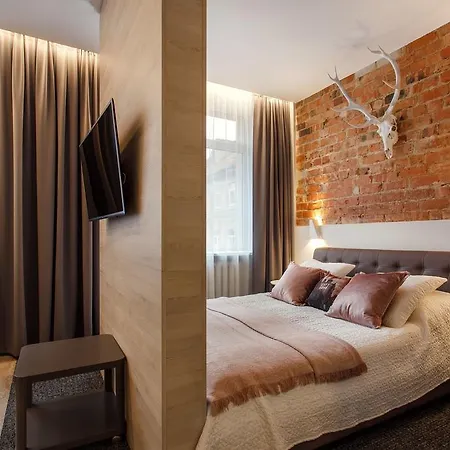 Old Town Trio Aparthotel 4*