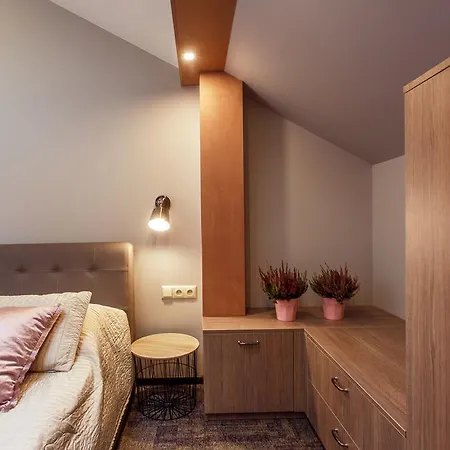 Lejlighedshotel Old Town Trio VNO