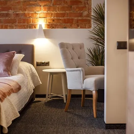 Lejlighedshotel Old Town Trio VNO